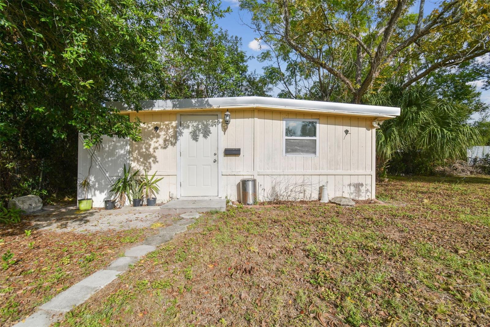 DEL RIO ESTATES - Residential