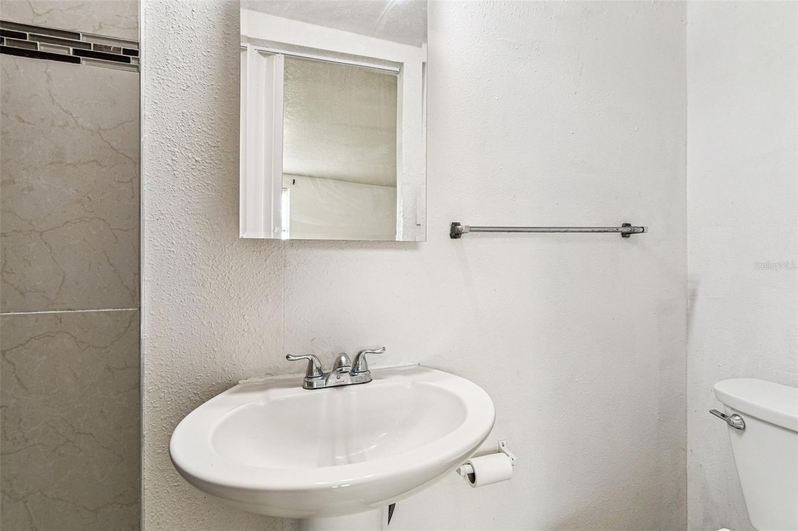 DEL RIO ESTATES - Residential