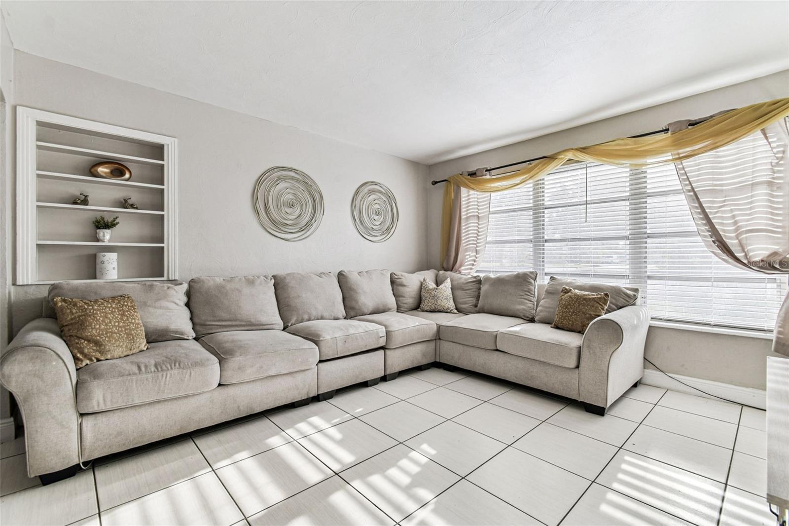 DEL RIO ESTATES - Residential