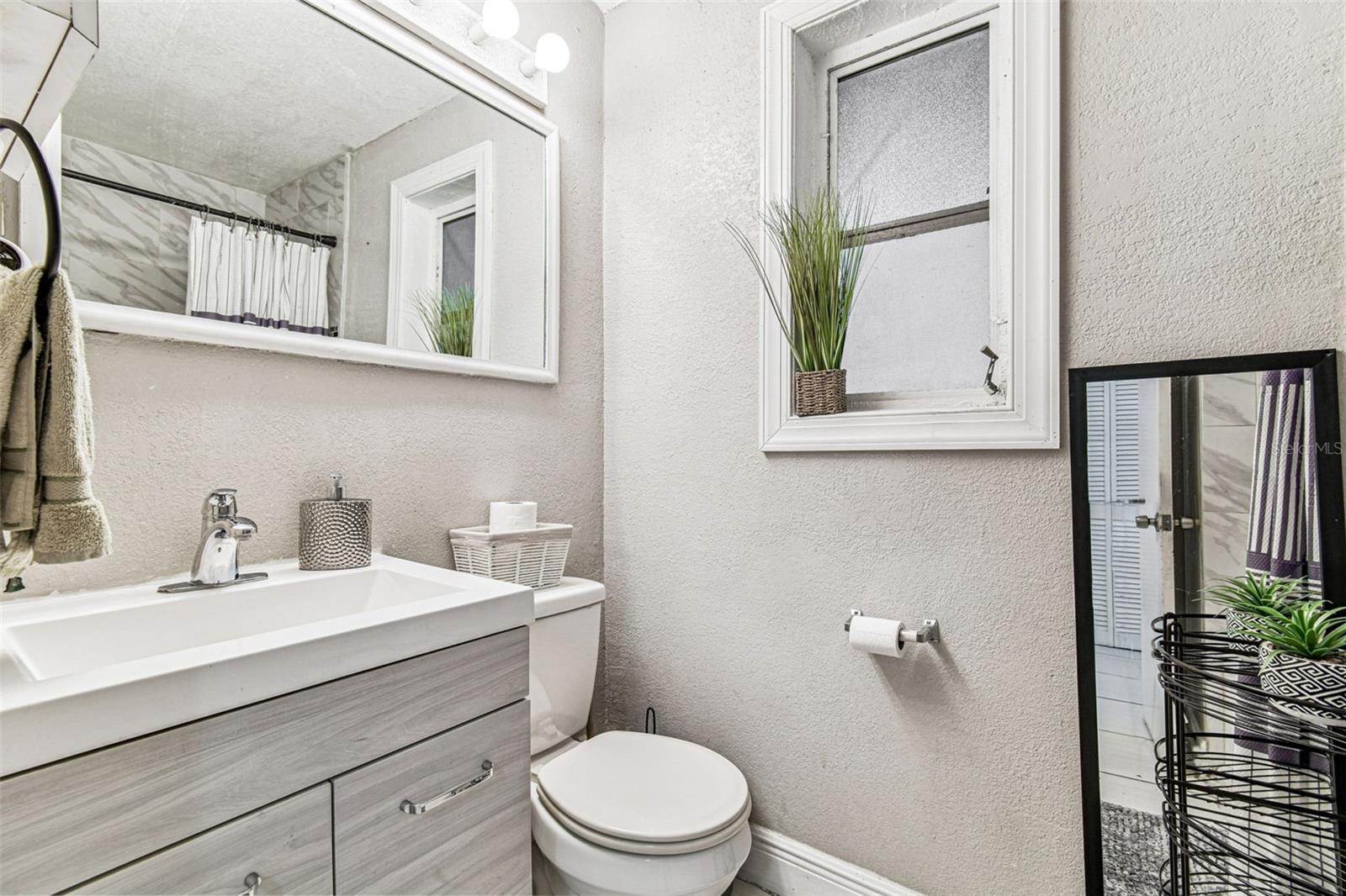 DEL RIO ESTATES - Residential