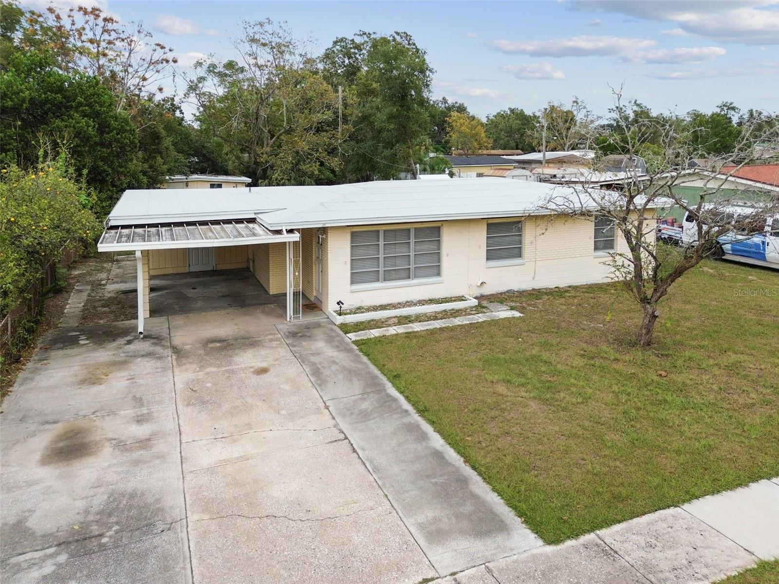 DEL RIO ESTATES - Residential