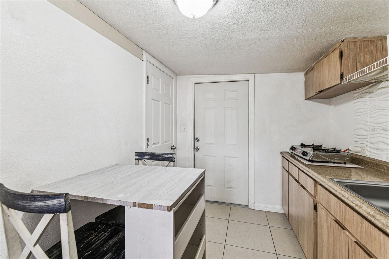 DEL RIO ESTATES - Residential