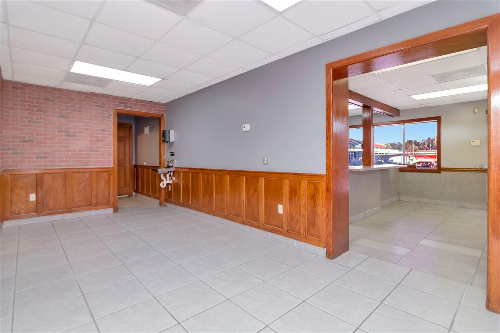 IRVINTON HEIGHTS - Commercial Sale