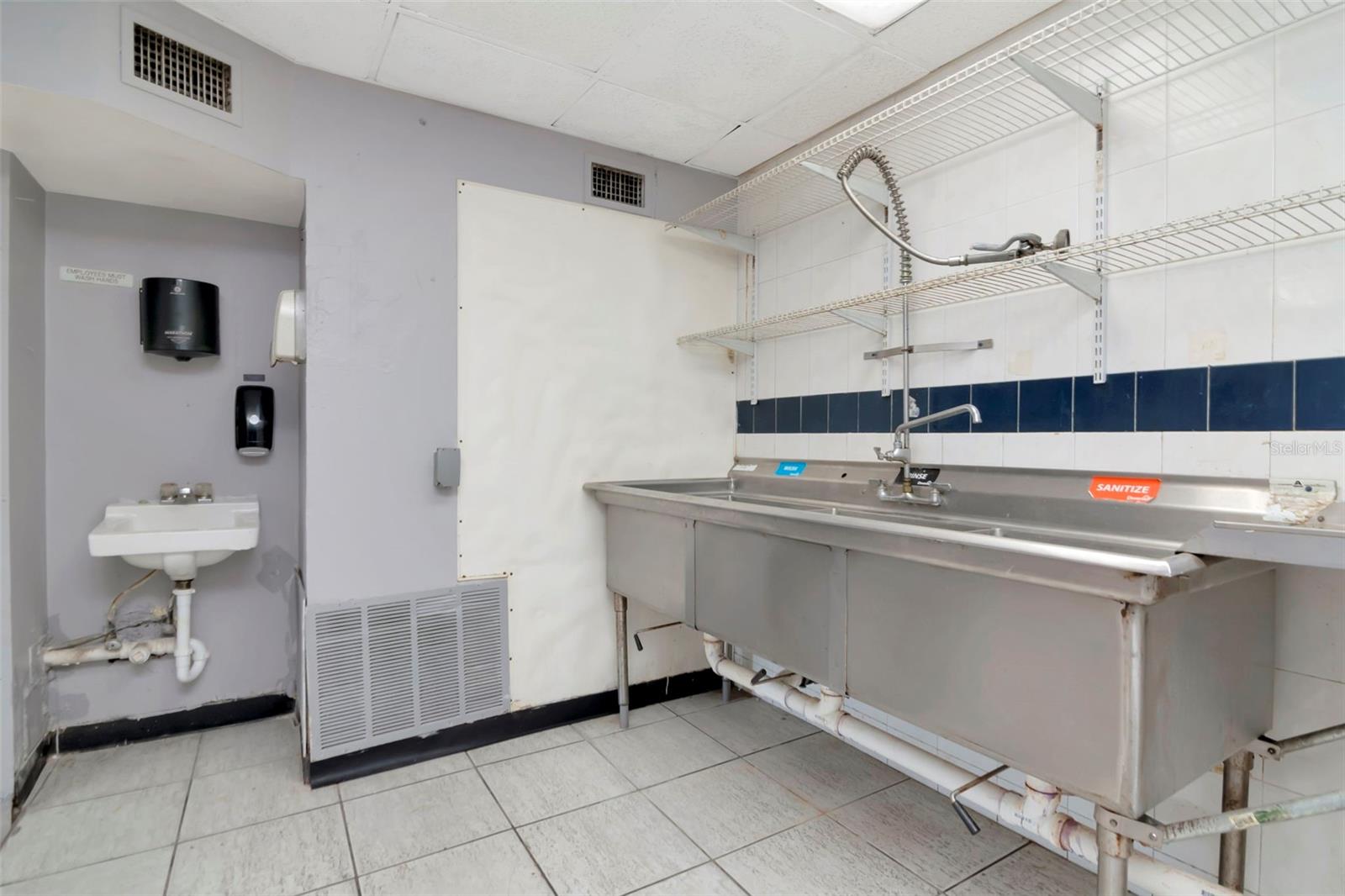 IRVINTON HEIGHTS - Commercial Sale