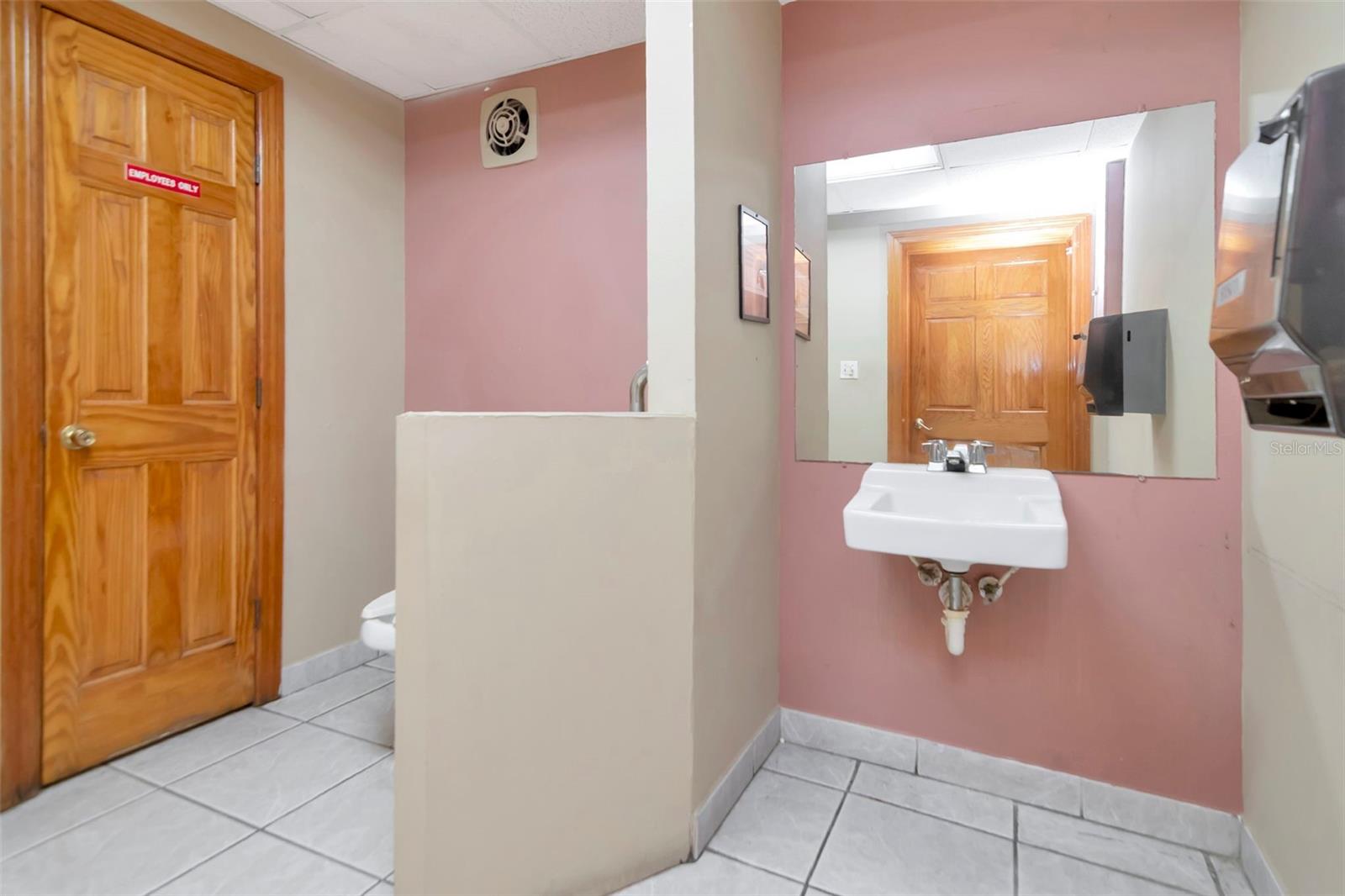 IRVINTON HEIGHTS - Commercial Sale