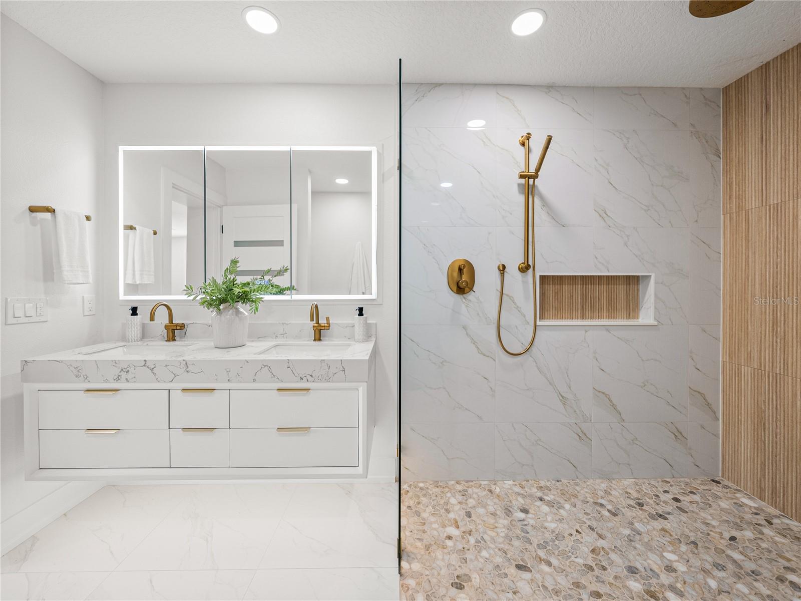 PASADENA GOLF CLUB ESTATES SEC 4 - Residential