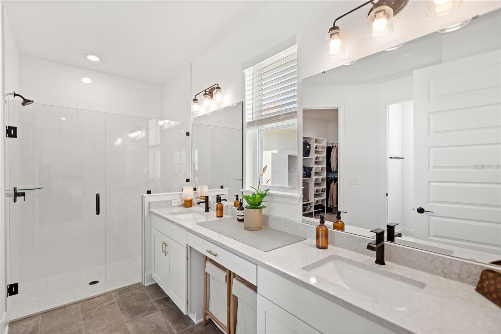 WINDING BAY PH 3 - Residential