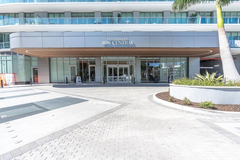 Photo of 400 Central Avenue #2005, St Petersburg, FL 33701 (MLS # TB8557274)