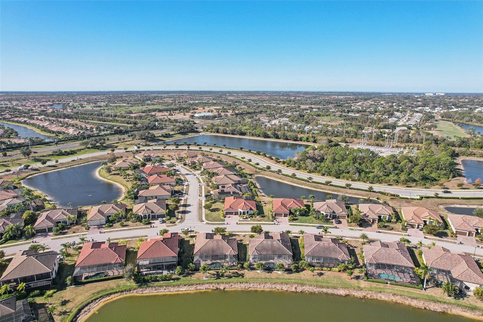 GRAN PARADISO PH 1 - Residential