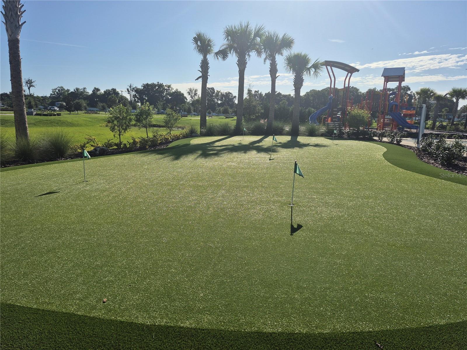 CHAMPIONS RUN OCALA LUXURY RV RESORT - Land