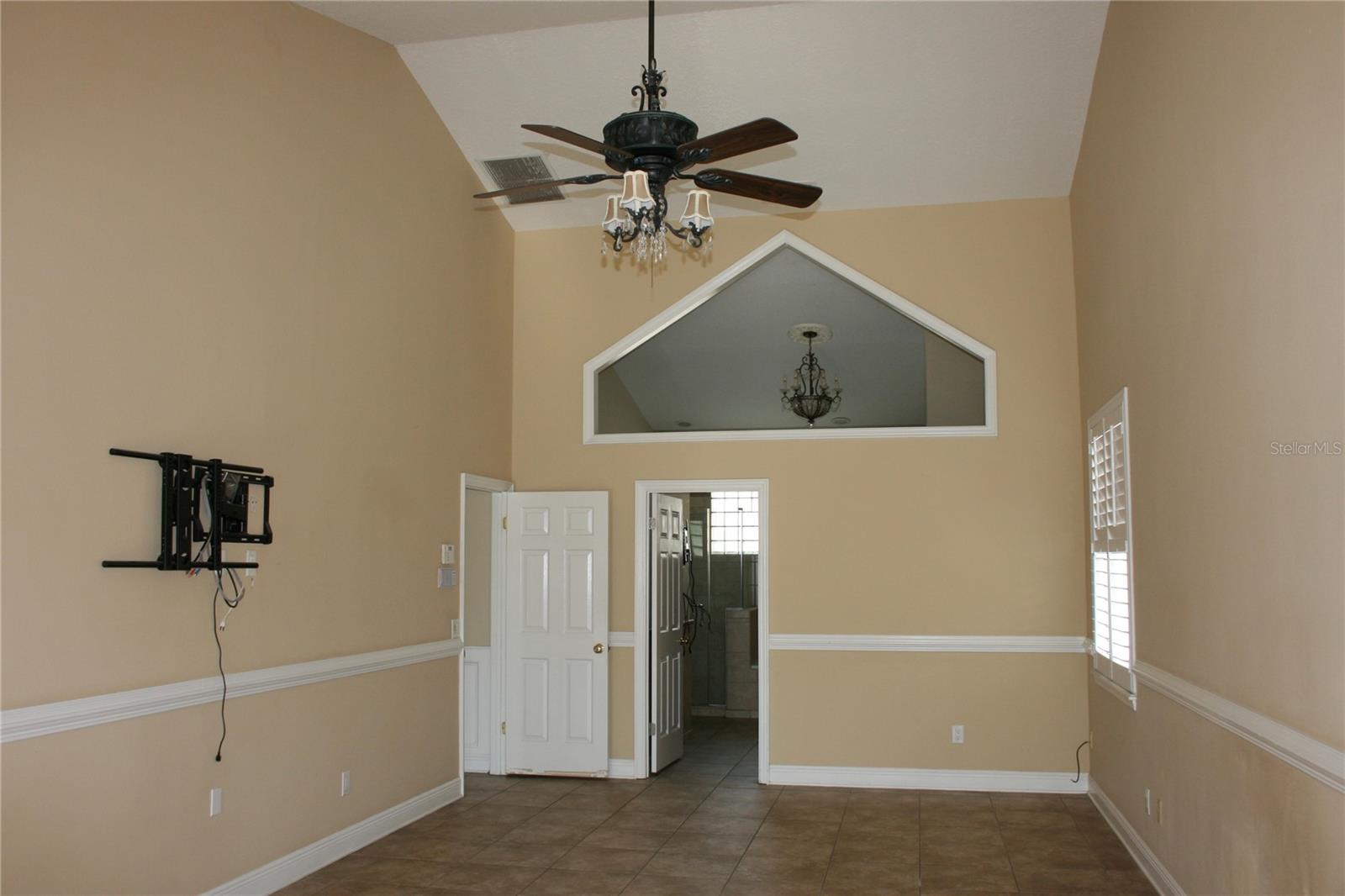 HUNTERS CREEK TR 130 PH 02 - Residential Lease