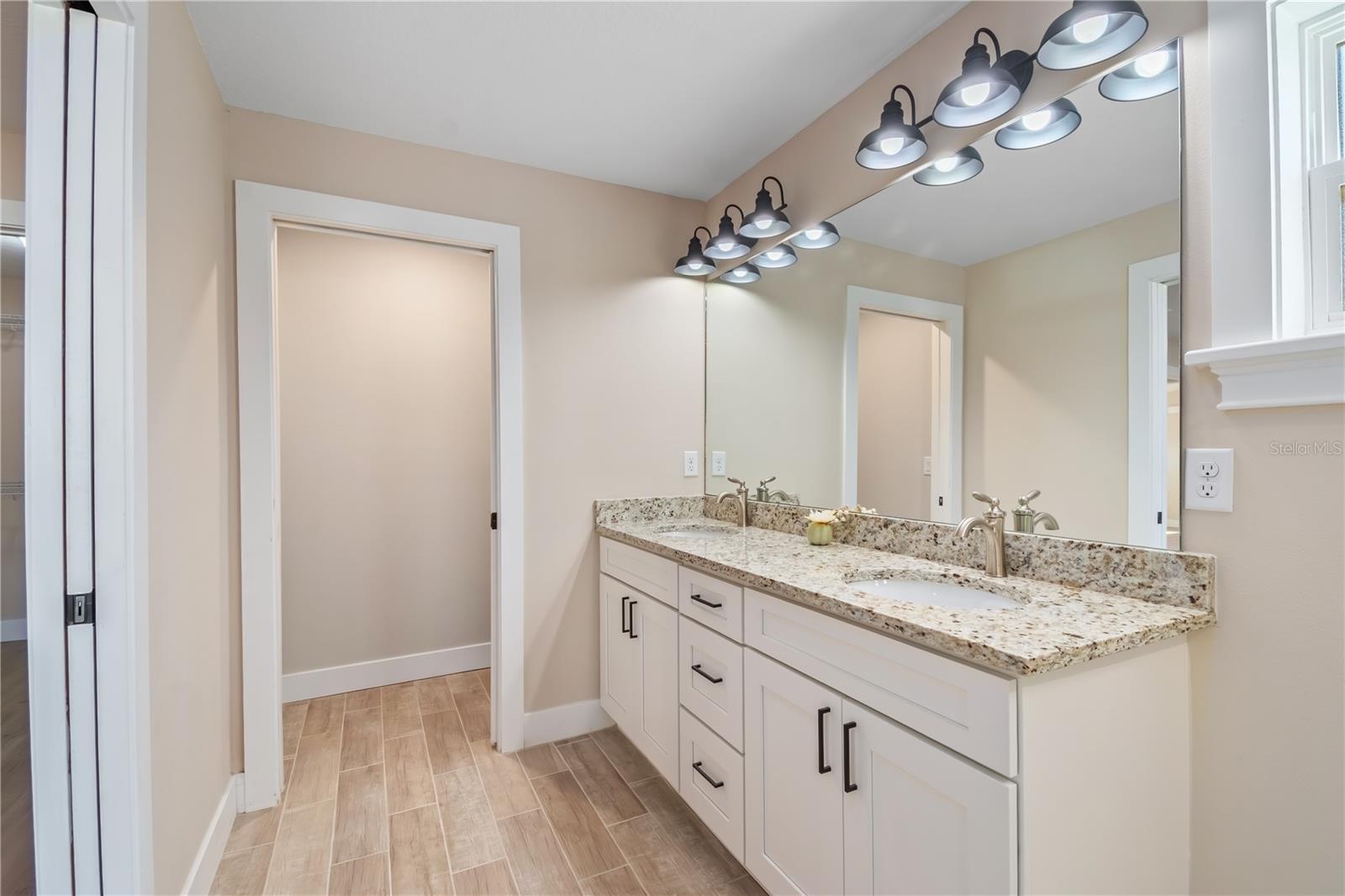 MARION OAKS UN SEVEN - Residential