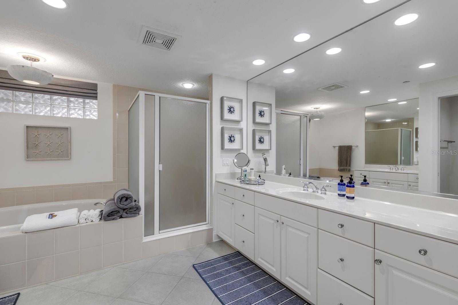 HAMMOCKS AT MINORCA PH 01 - Residential