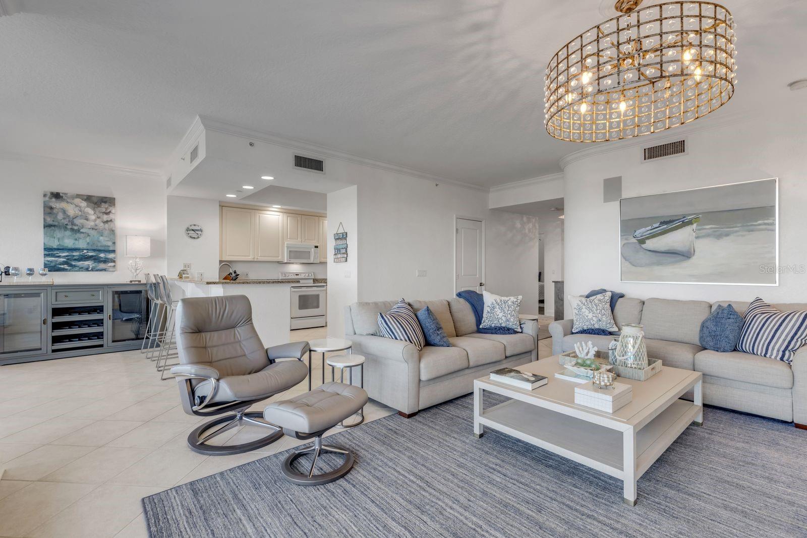 HAMMOCKS AT MINORCA PH 01 - Residential