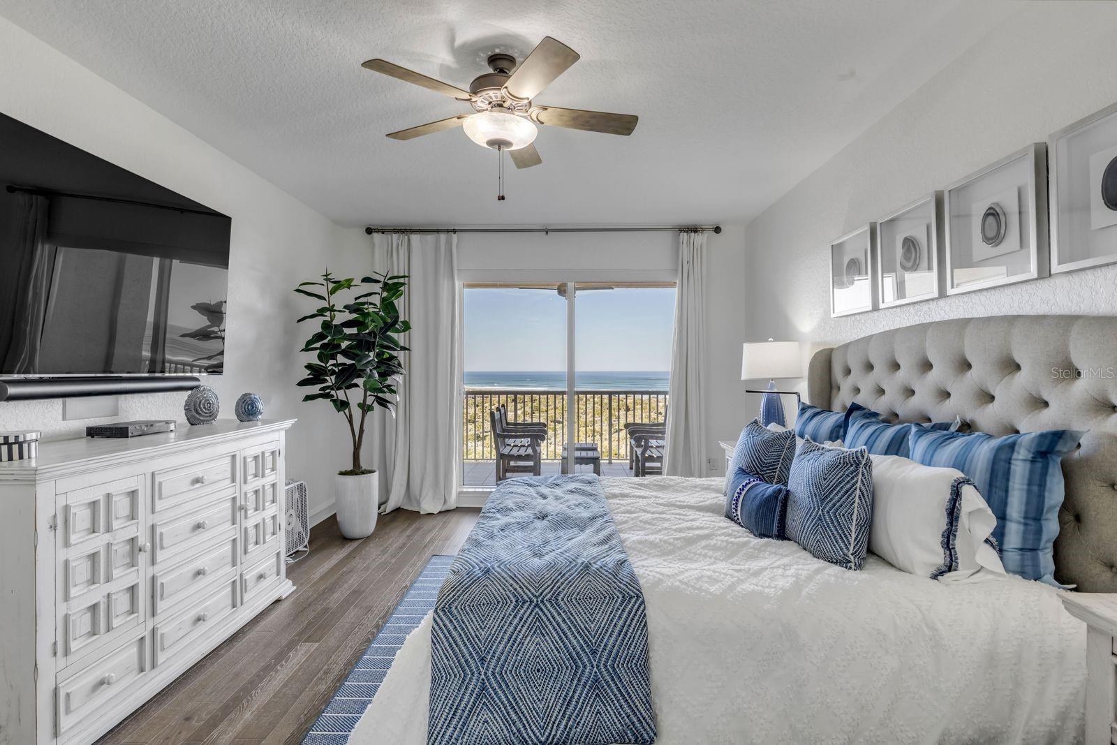 HAMMOCKS AT MINORCA PH 01 - Residential