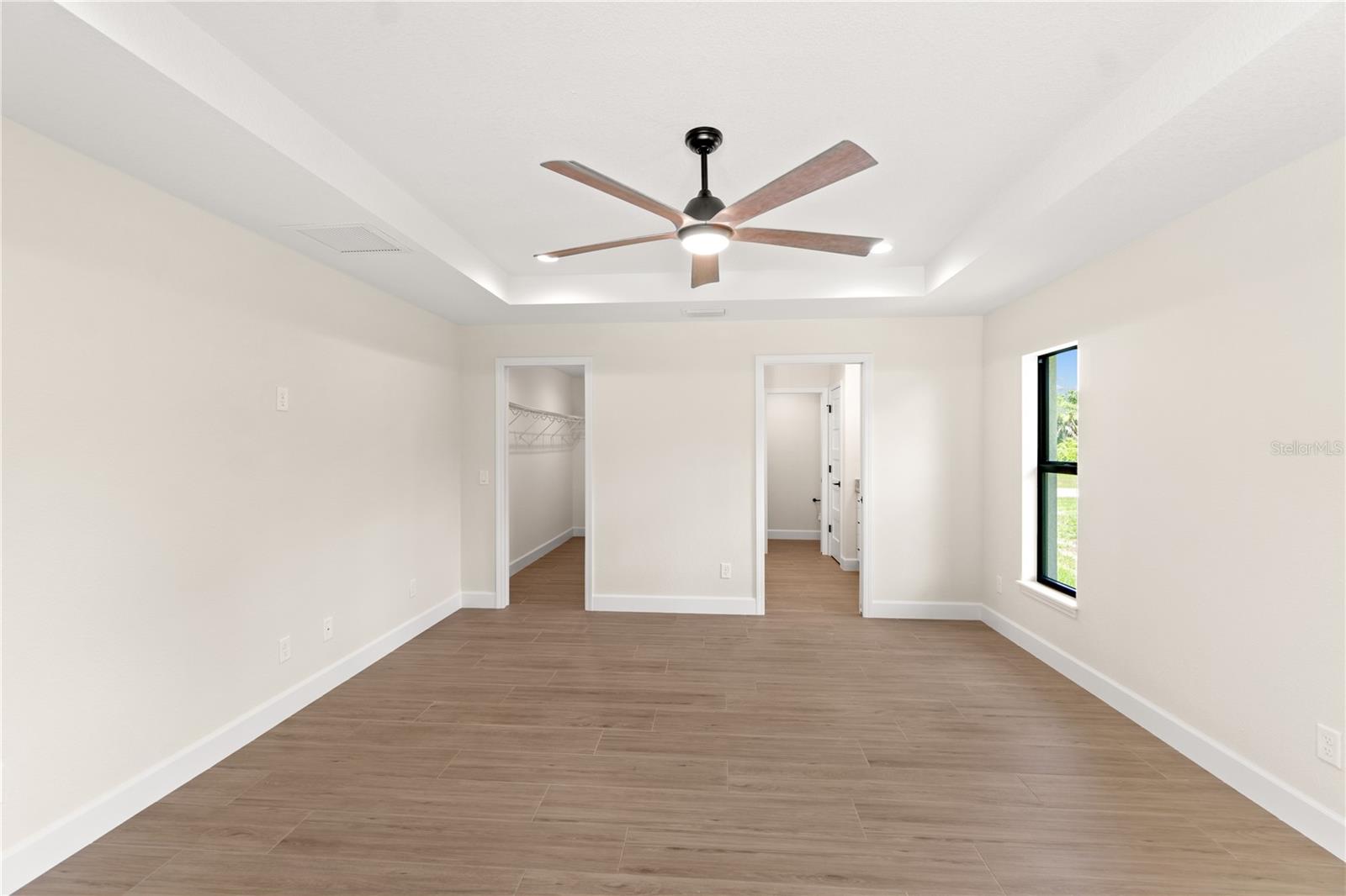 ROTONDA LAKES - Residential