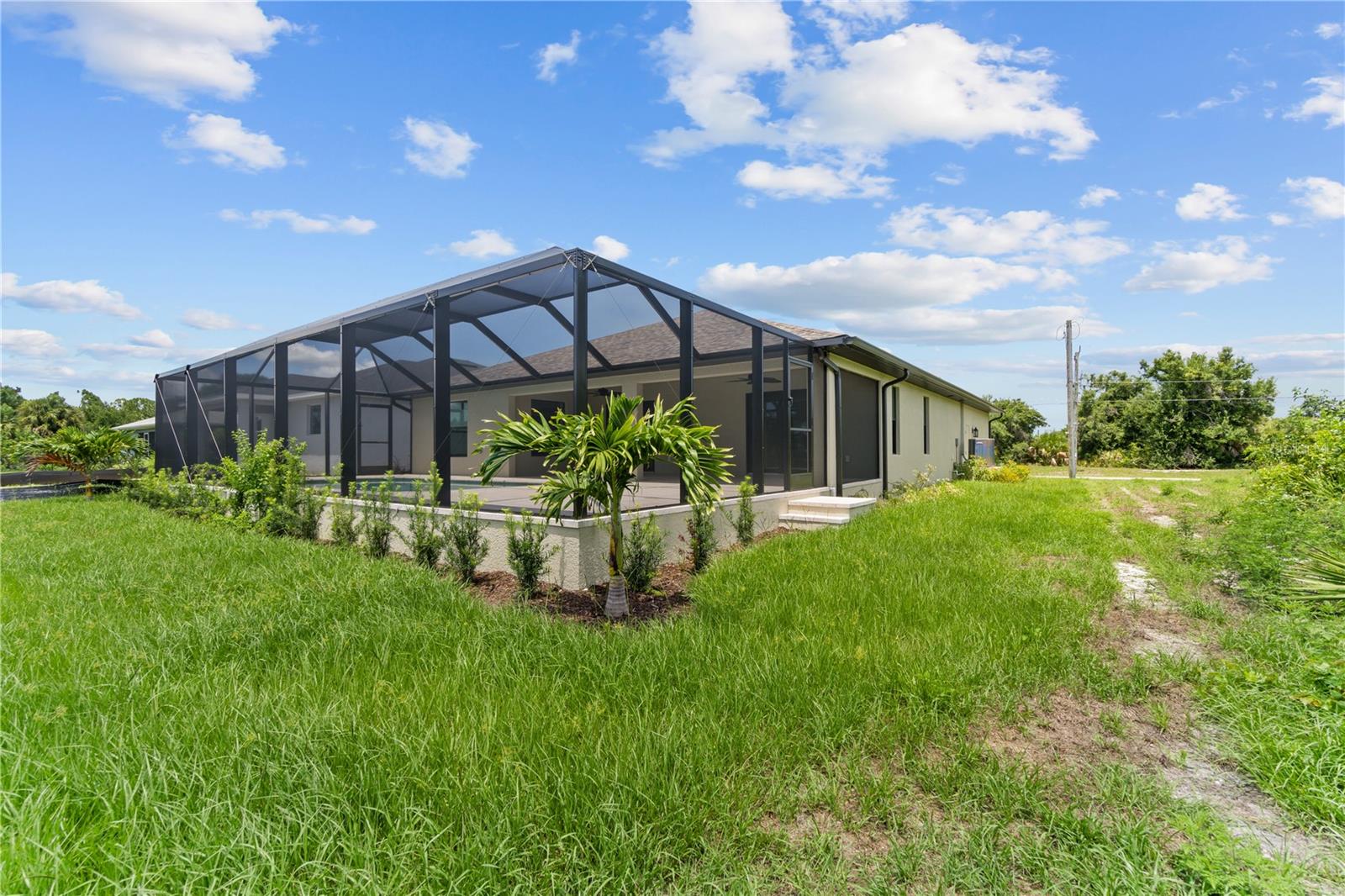 ROTONDA LAKES - Residential