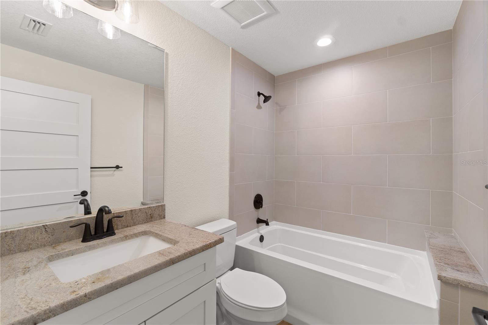 ROTONDA LAKES - Residential