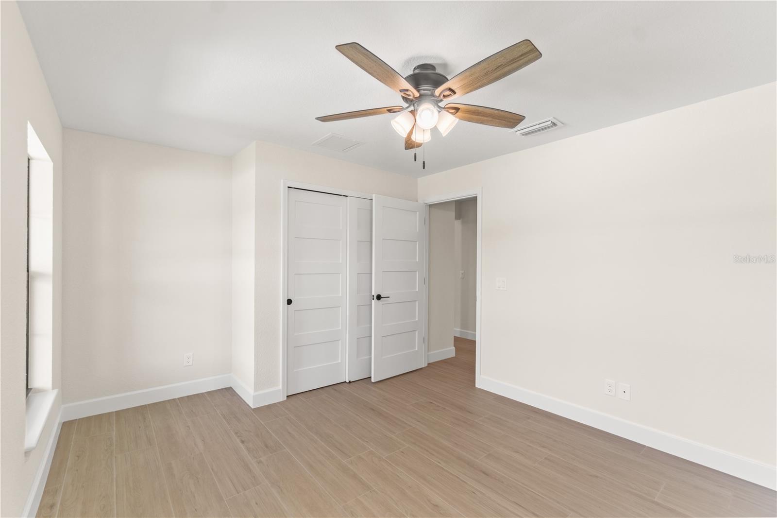 ROTONDA LAKES - Residential