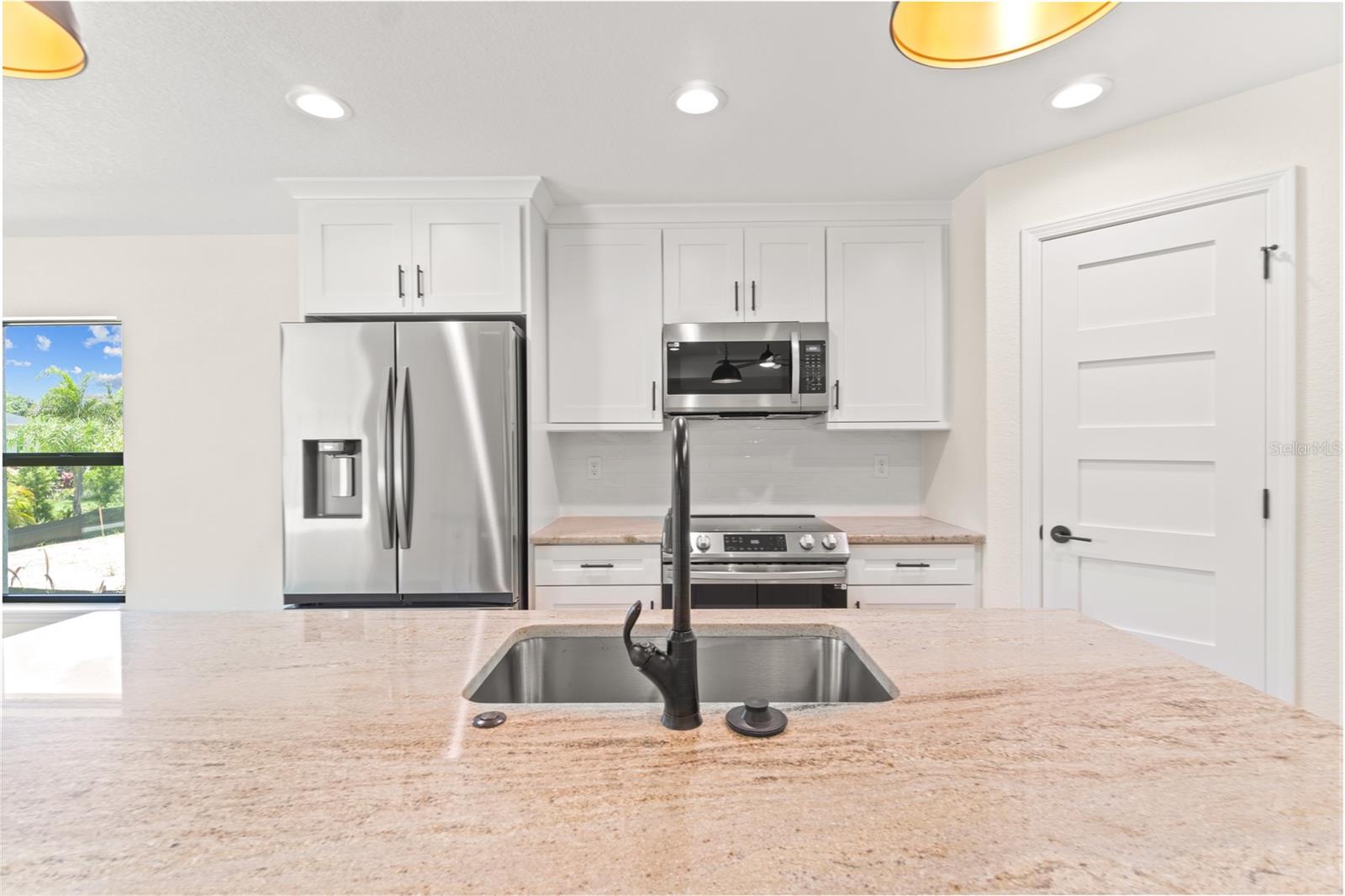 ROTONDA LAKES - Residential