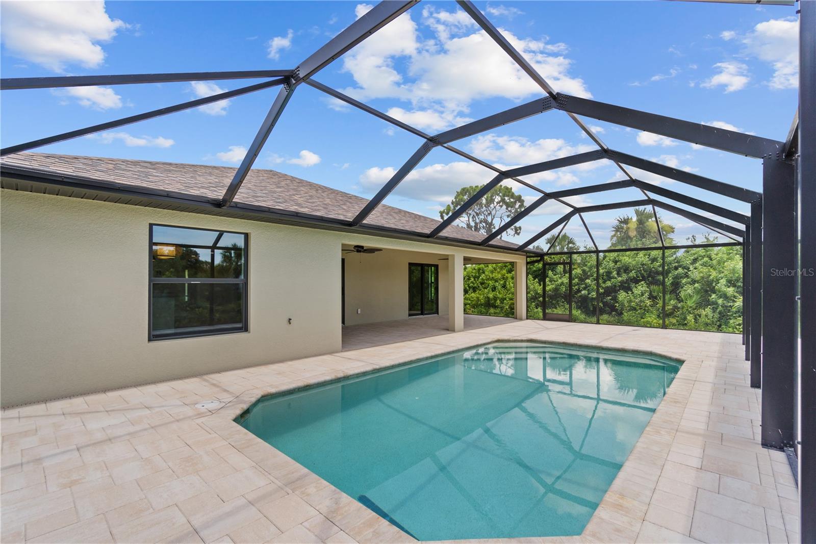 ROTONDA LAKES - Residential