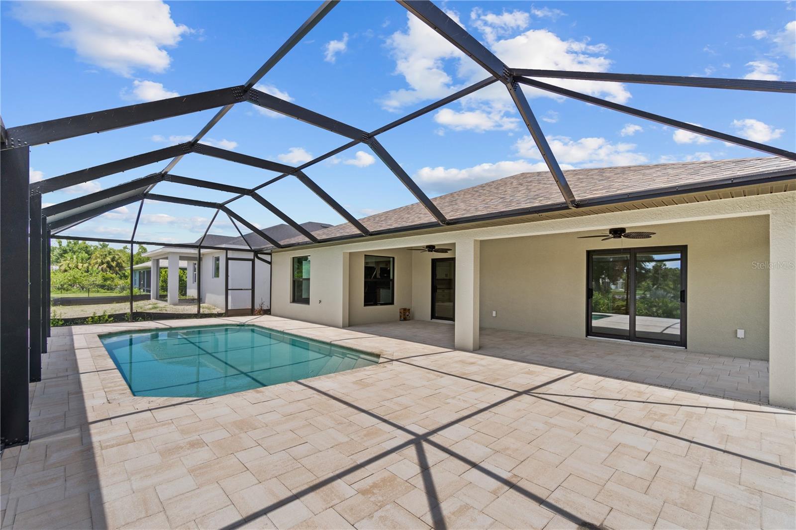 ROTONDA LAKES - Residential
