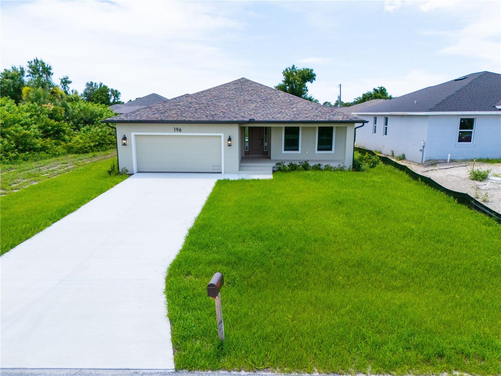 ROTONDA LAKES - Residential