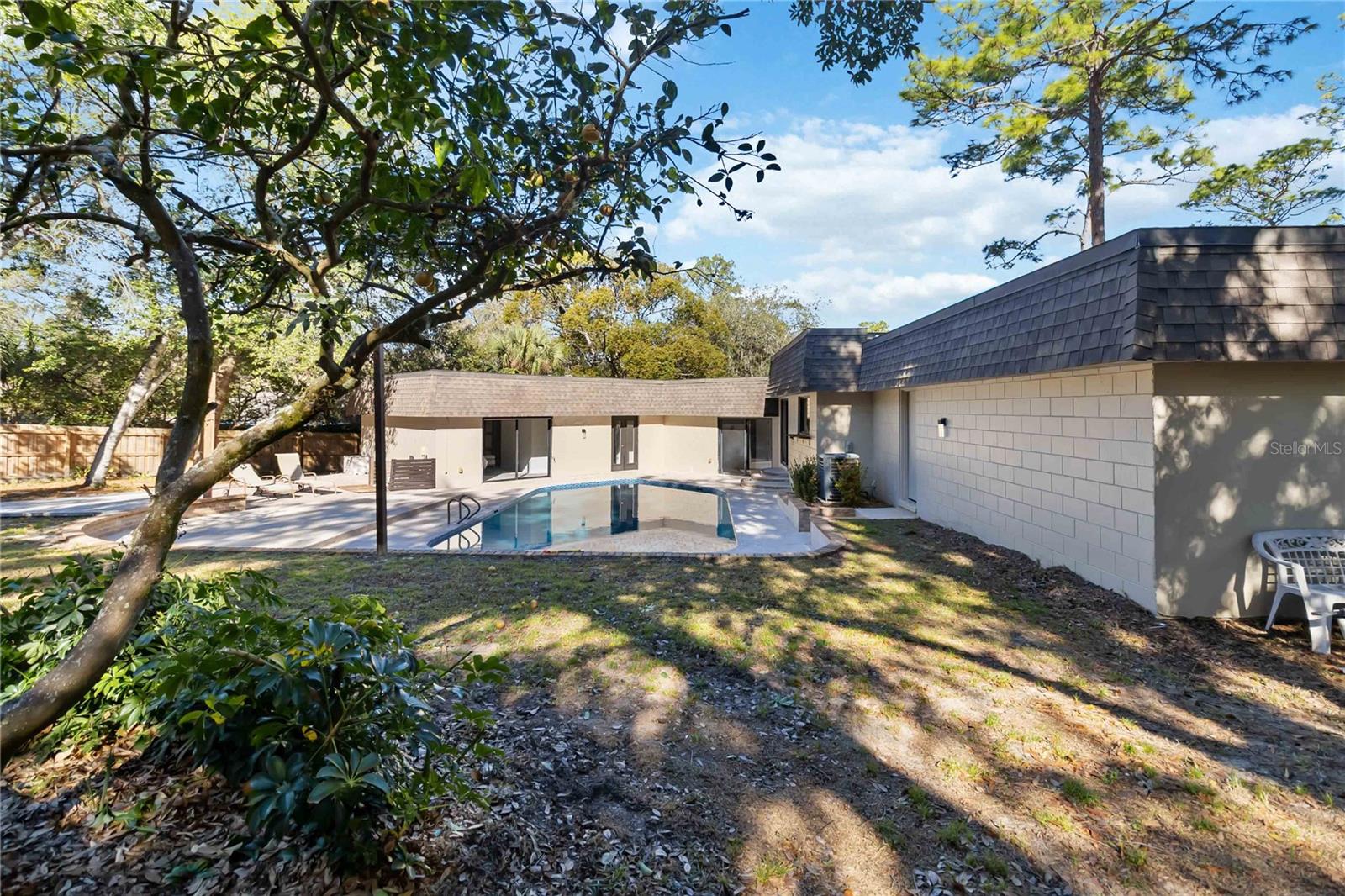 SPRINGS THE - Residential