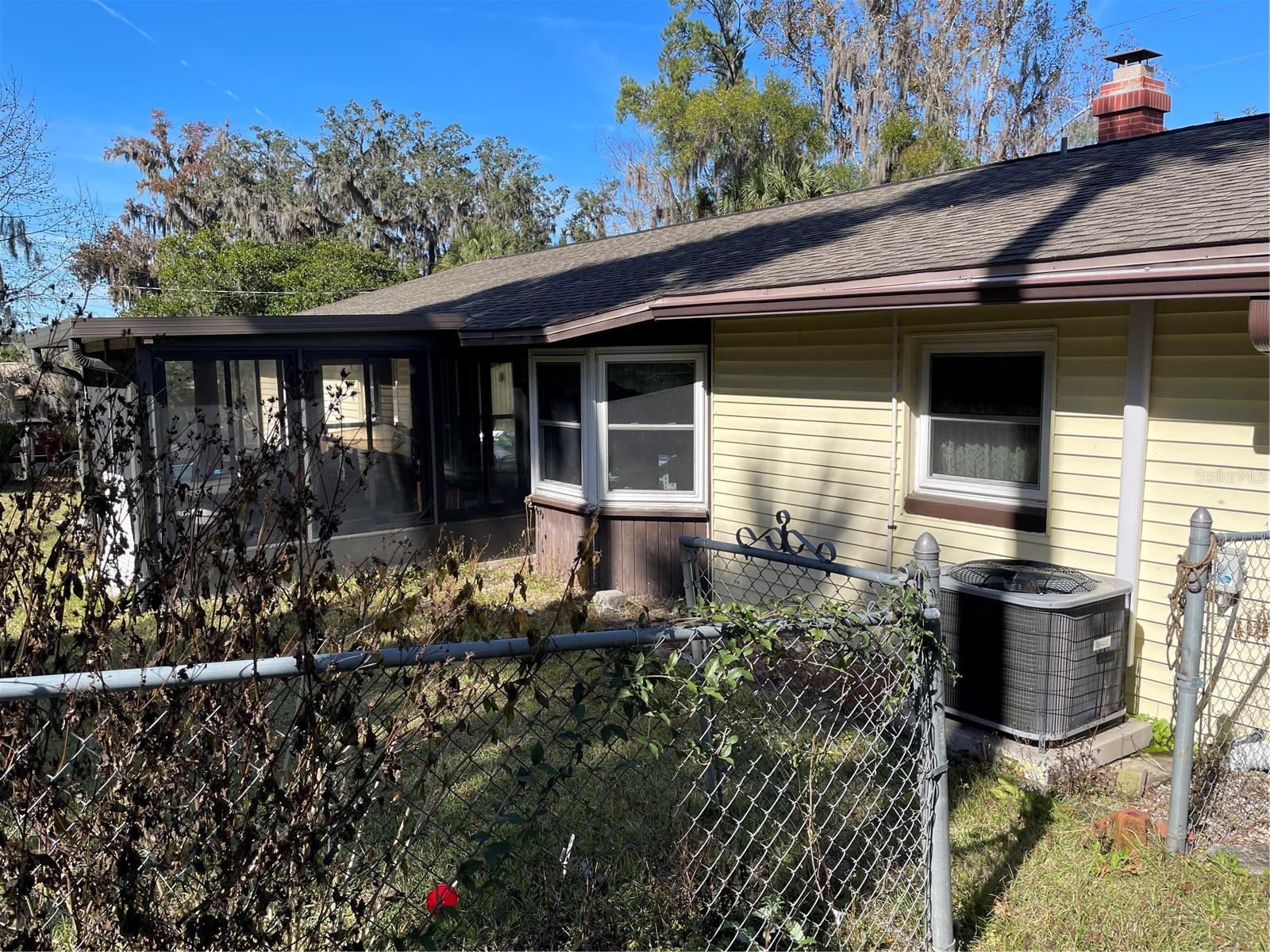 LAKE LOUISE MANOR ADD 01 - Residential