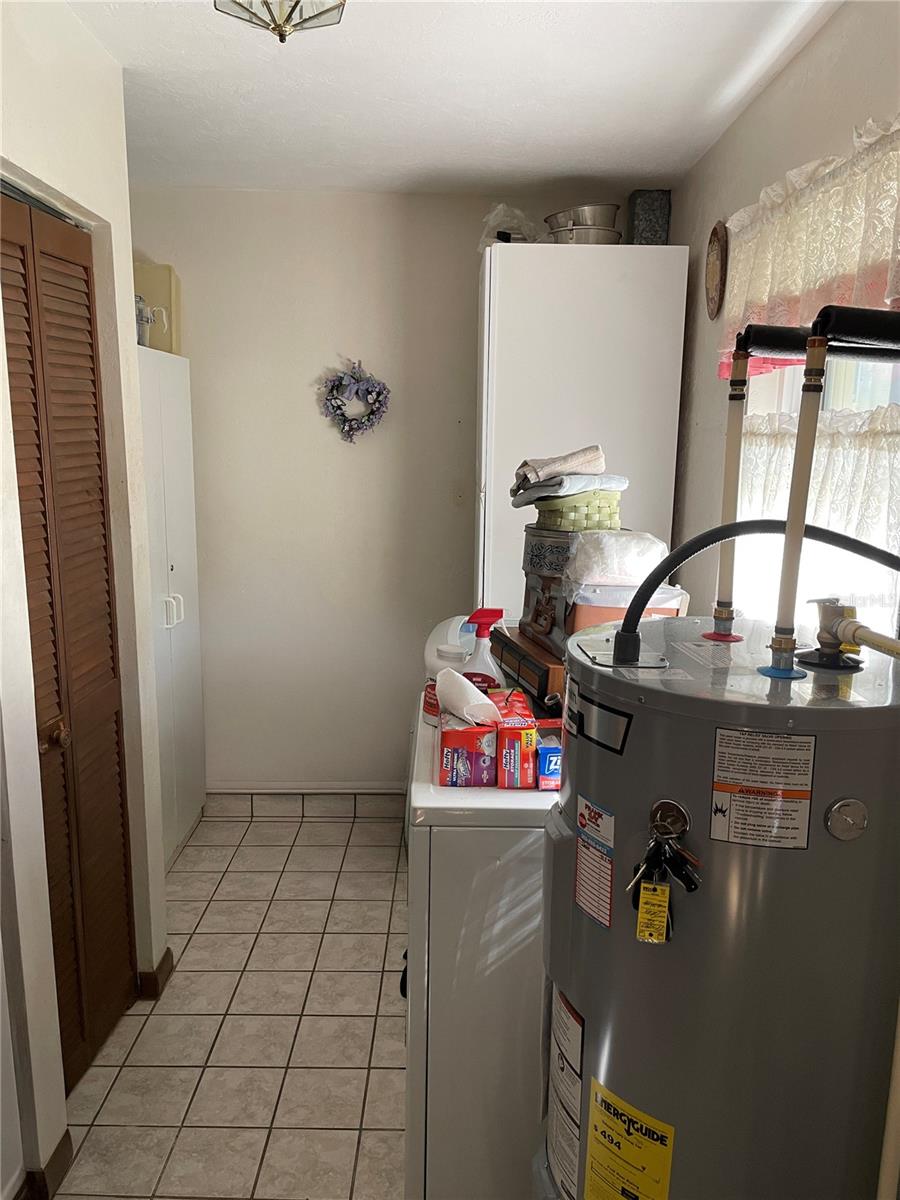 LAKE LOUISE MANOR ADD 01 - Residential