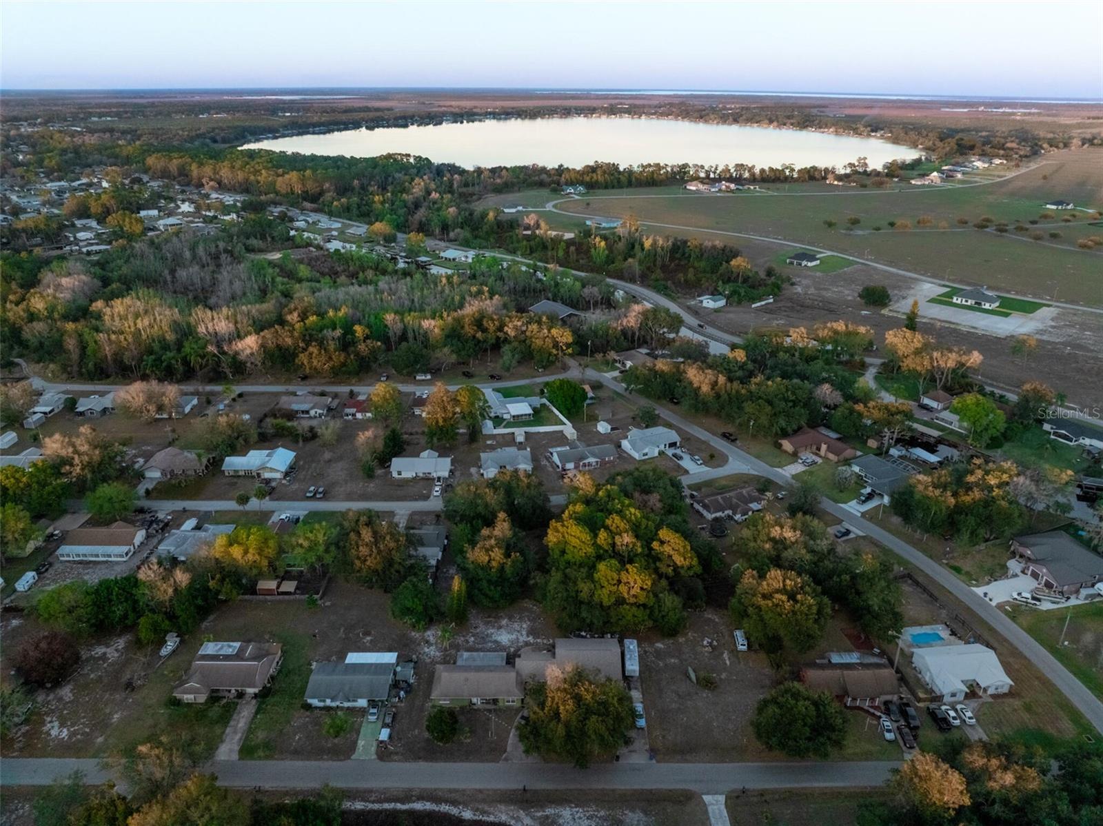 LEISURE LAKES SEC 01 - Land