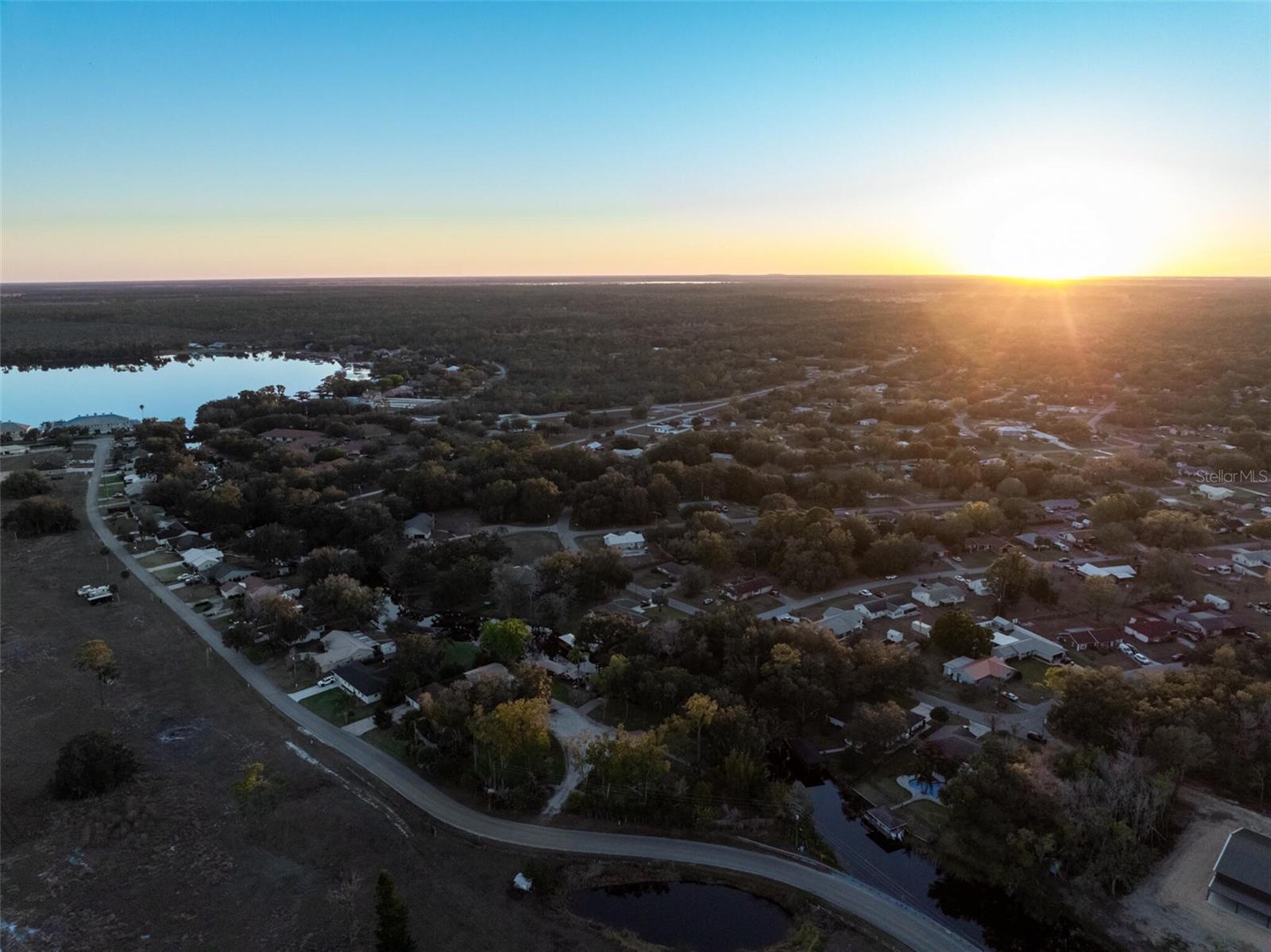 LEISURE LAKES SEC 01 - Land