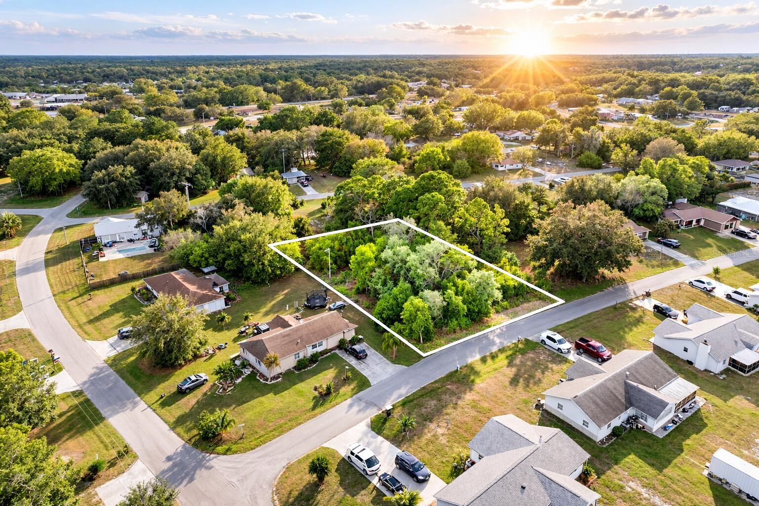 LEISURE LAKES SEC 01 - Land