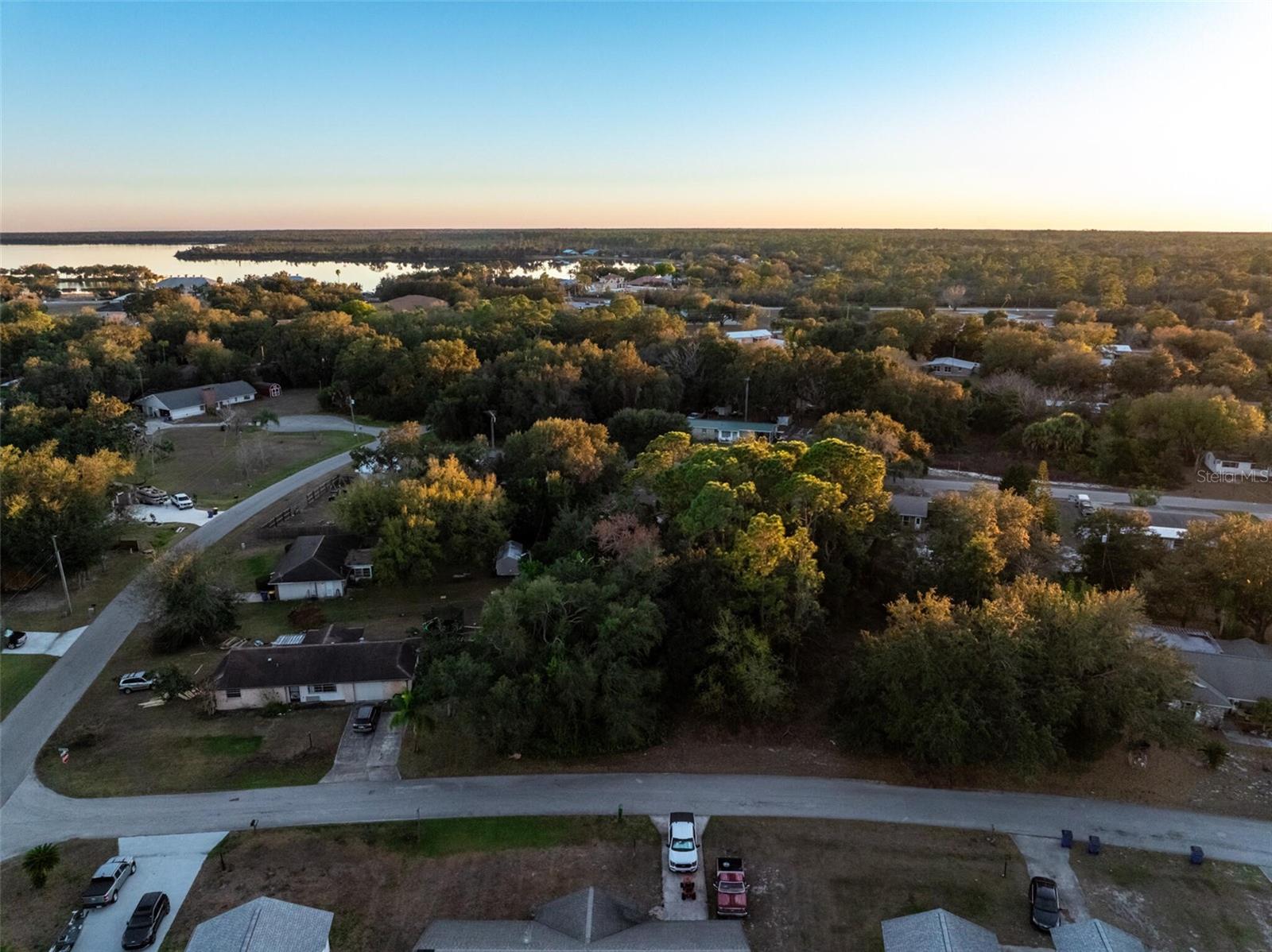 LEISURE LAKES SEC 01 - Land