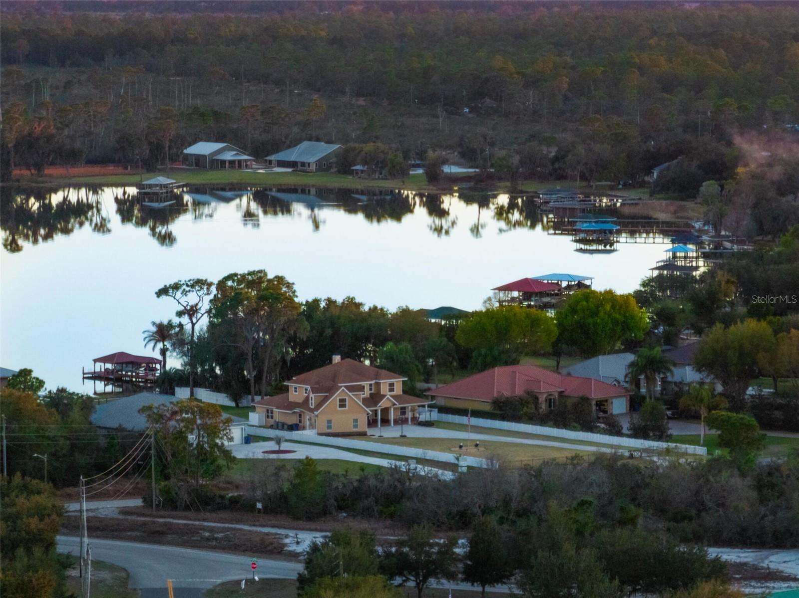 LEISURE LAKES SEC 01 - Land