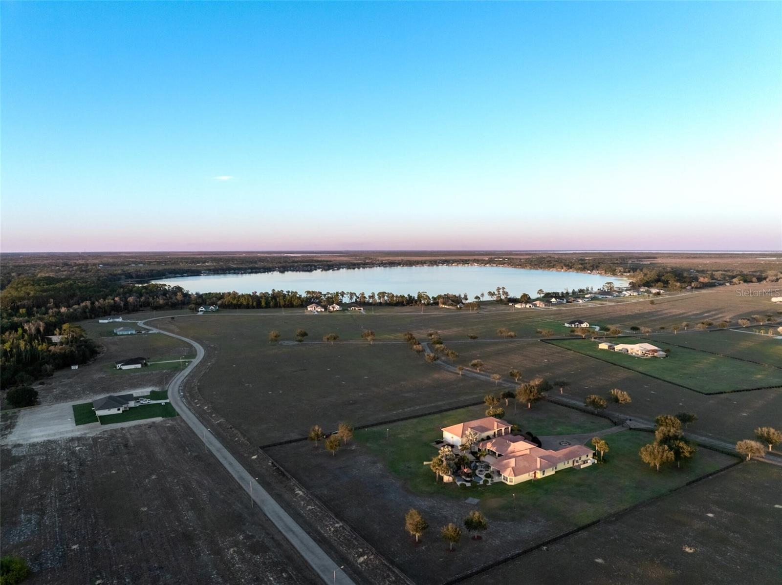 LEISURE LAKES SEC 01 - Land