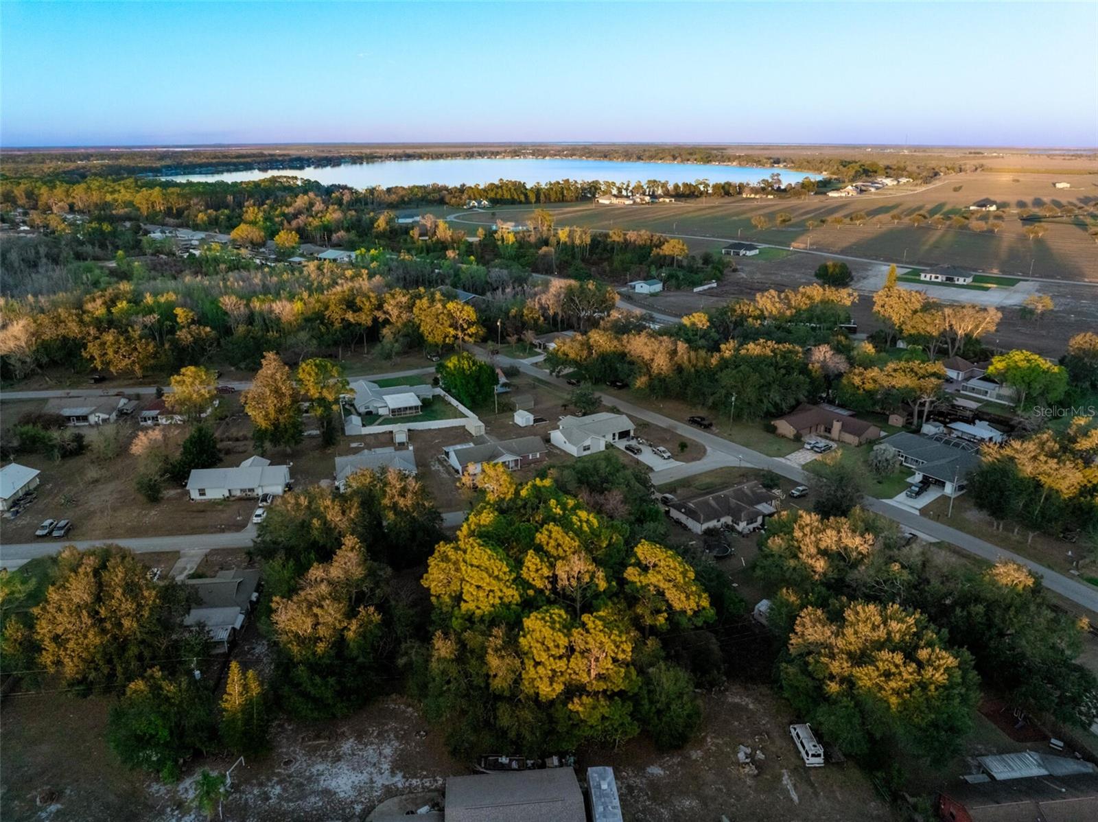 LEISURE LAKES SEC 01 - Land