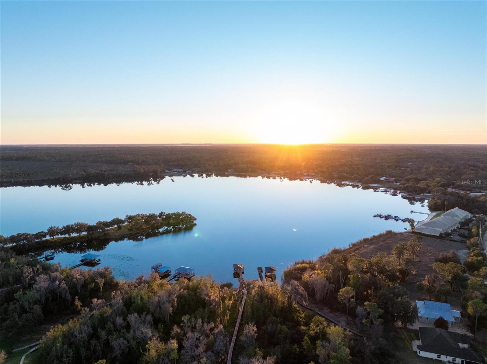 LEISURE LAKES SEC 01 - Land