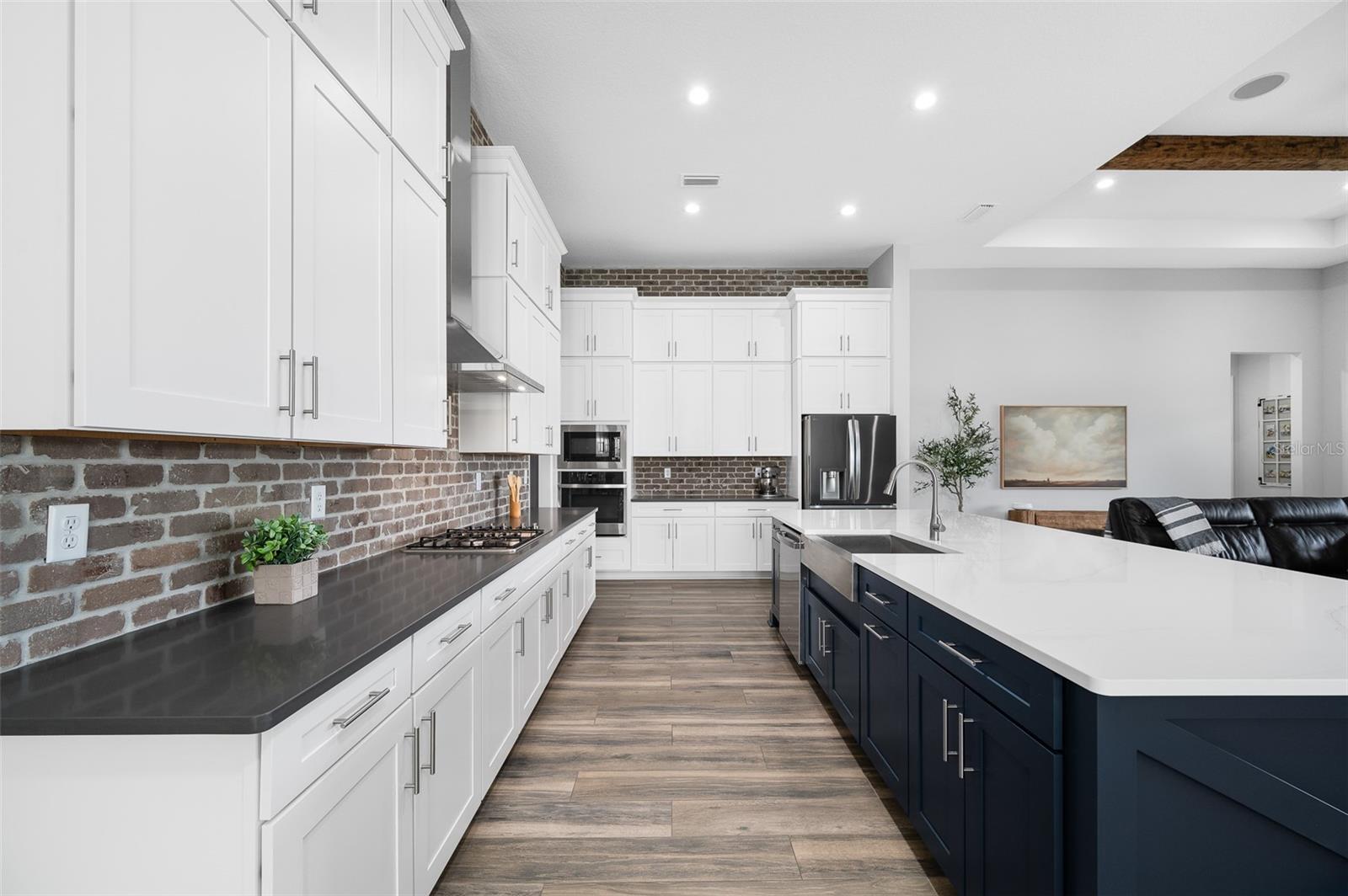 OAKMONT PH 4 PB 36 PG 83 - Residential