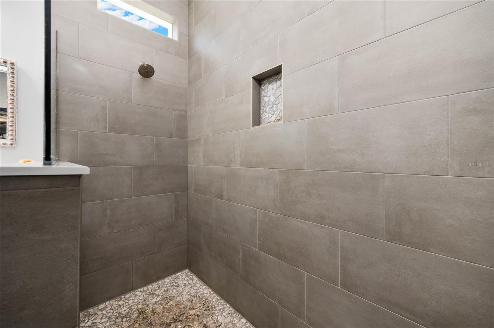 OAKMONT PH 4 PB 36 PG 83 - Residential