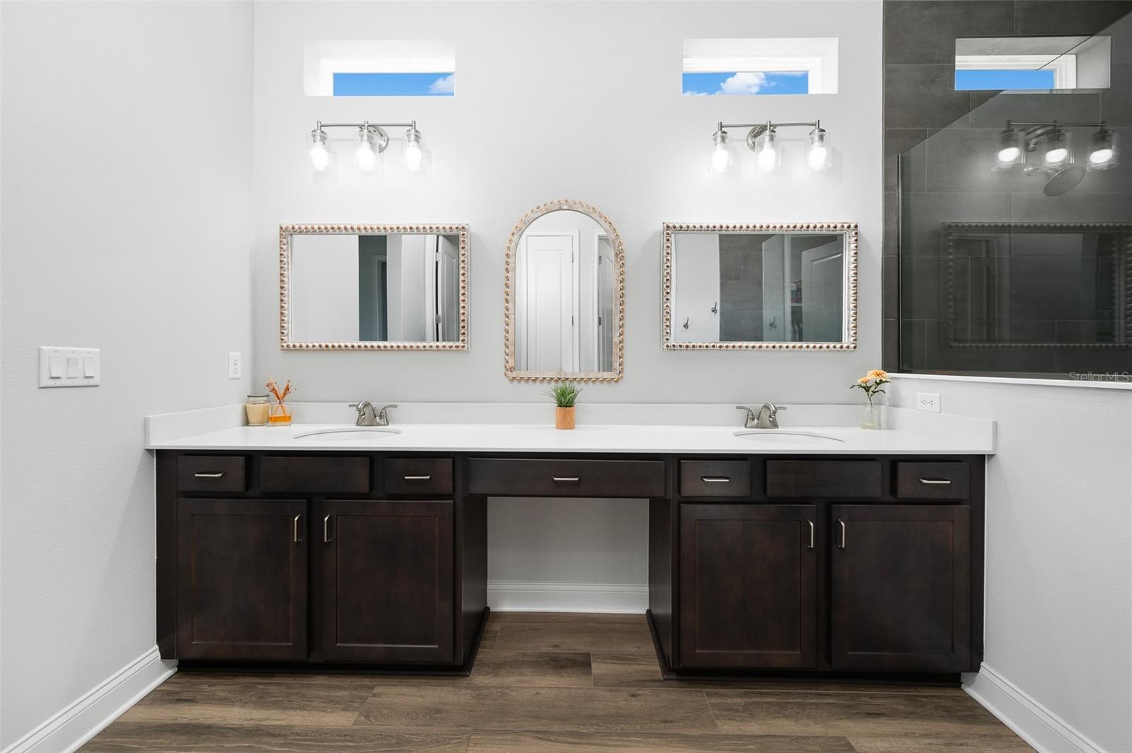 OAKMONT PH 4 PB 36 PG 83 - Residential