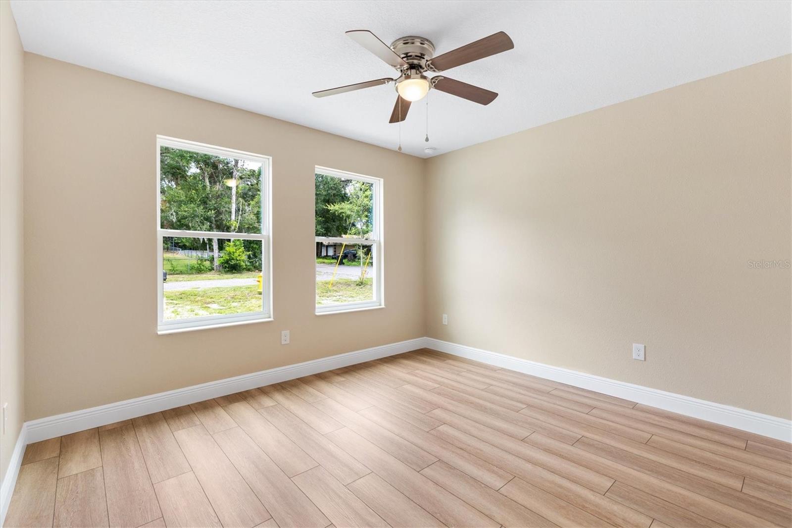 BUSHNELL HEIGHTS - Residential