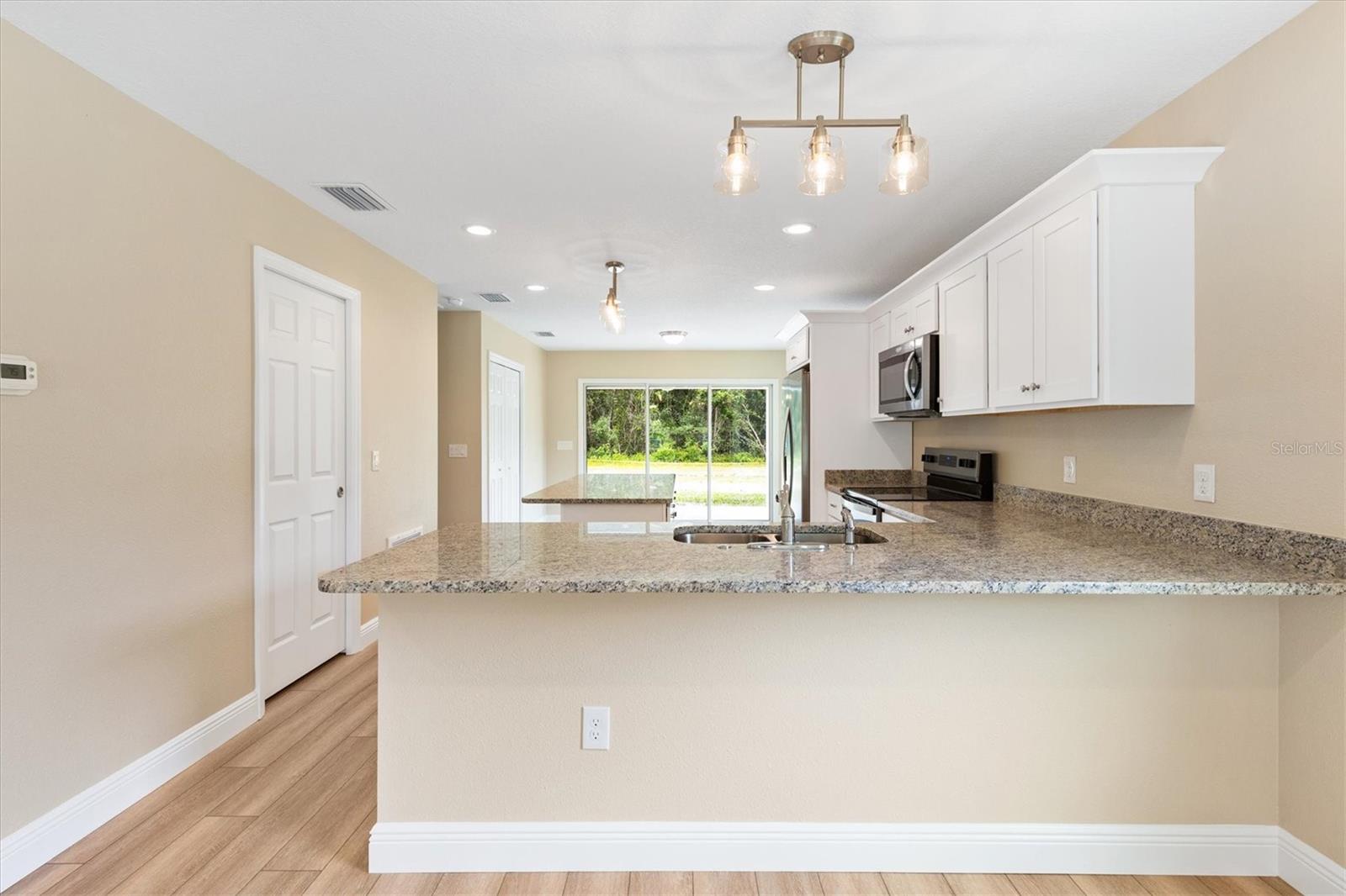 BUSHNELL HEIGHTS - Residential