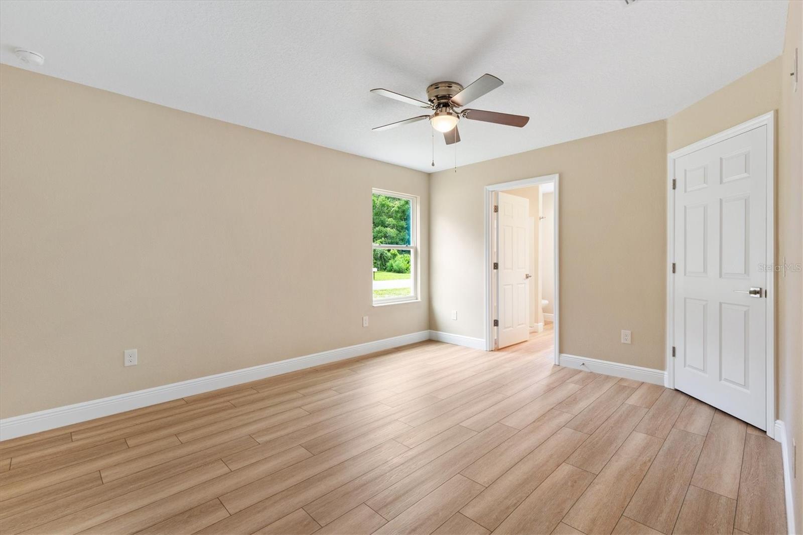 BUSHNELL HEIGHTS - Residential