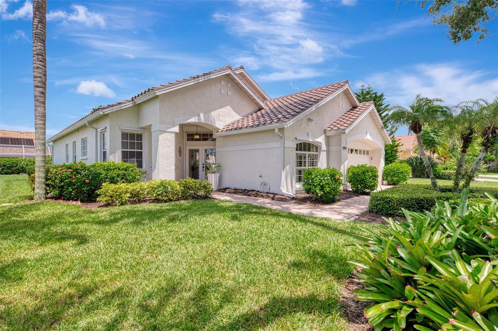 5854 FAIRWOODS CIRCLE