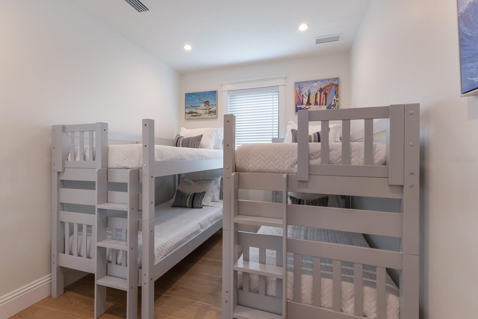 ILEXHURST - Residential