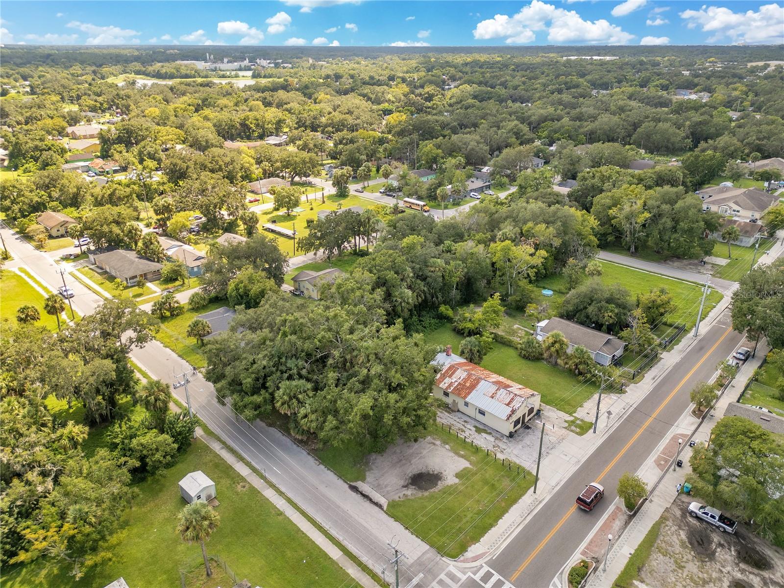 DE FORESTS ADD - Land