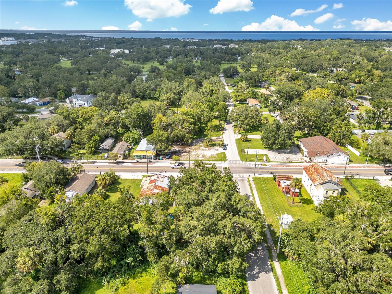 DE FORESTS ADD - Land