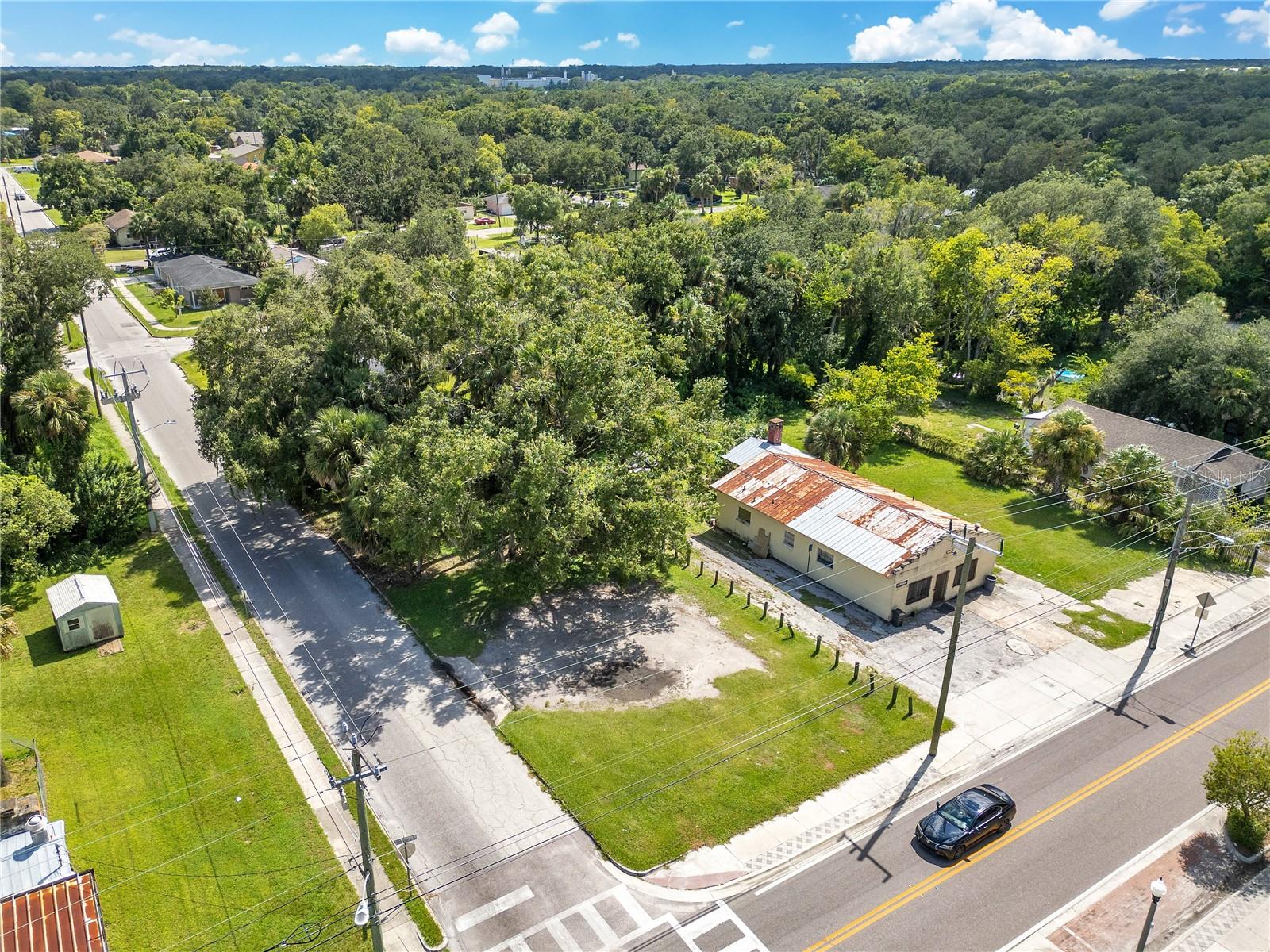 DE FORESTS ADD - Land