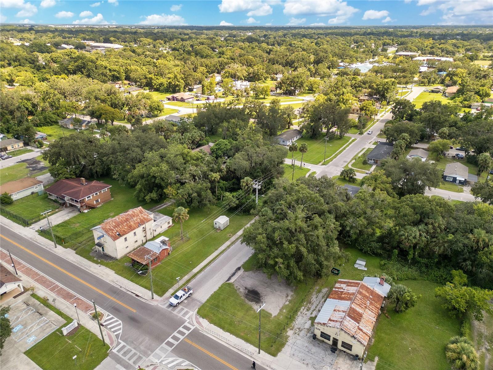 DE FORESTS ADD - Land